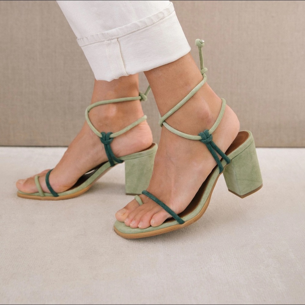 Alohas Grace Green Size 37